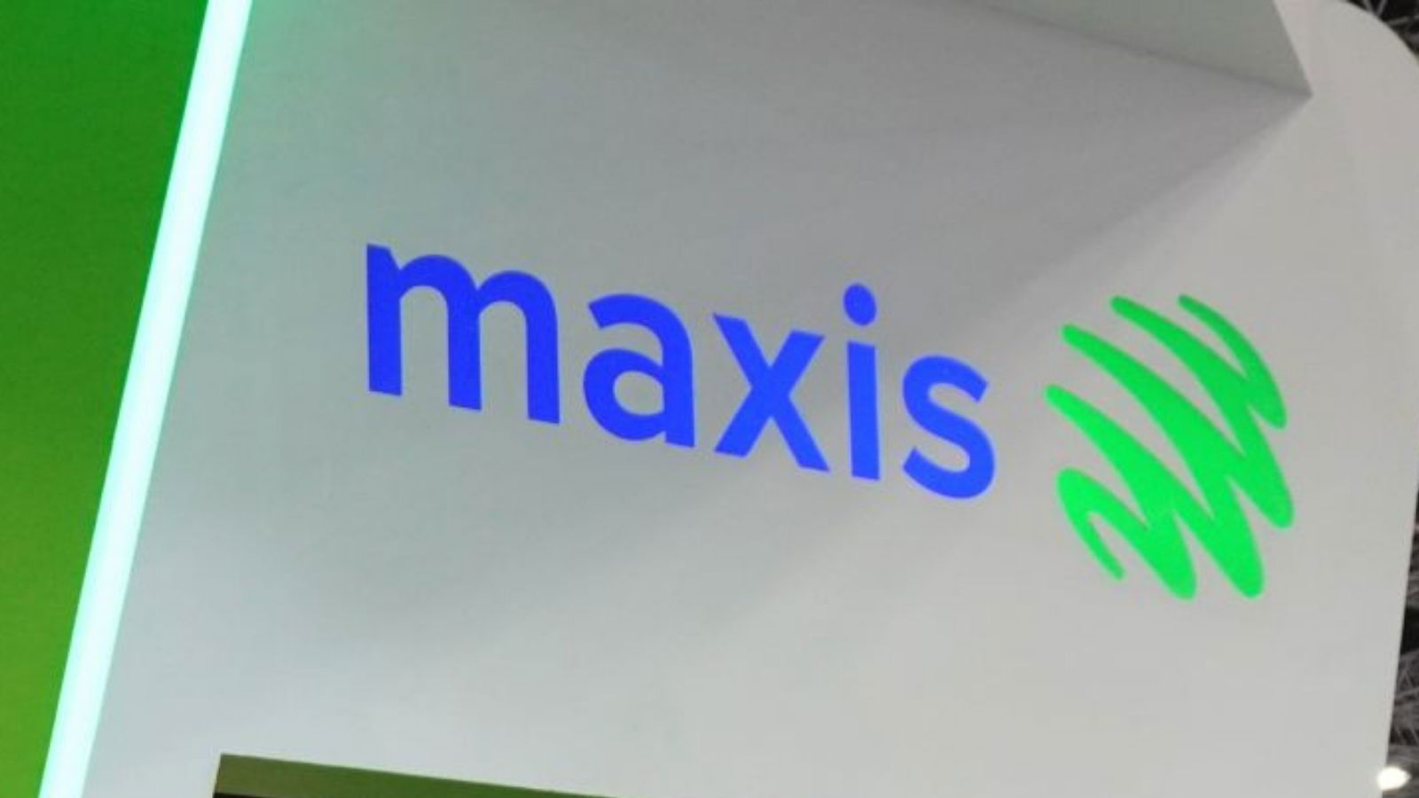 Maxis invests RM813M to enhance mobile network
