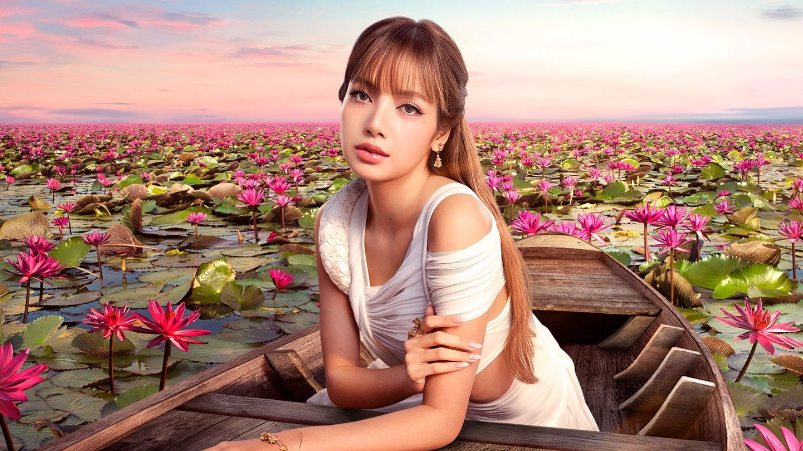 Lisa's 'Amazing Thailand' campaign gets scrutinised as perfect images breed AI suspicion