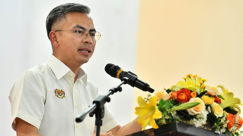 Minister Fahmi Fadzil debunks claims concerning price hike for consumer goods